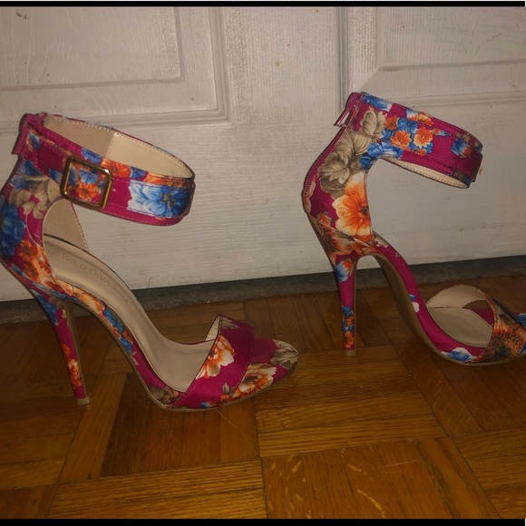 Floral Heels - Picture 7 of 8